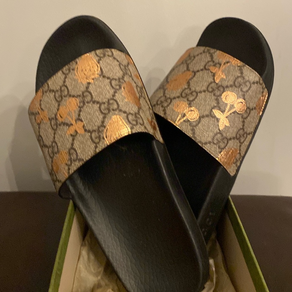 Brand new classic Gucci slides